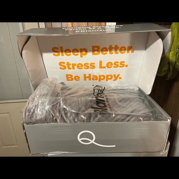 BlanQuil Quilted Weighted Blanket W/ Removable Cover (Charcoal 20lb) - Picture 11 of 11